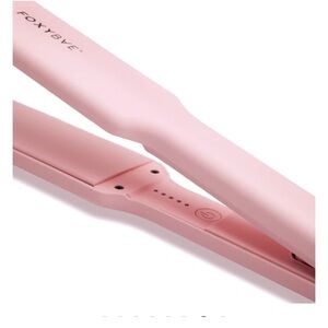 Foxy Bae Blush flat iron 1.75